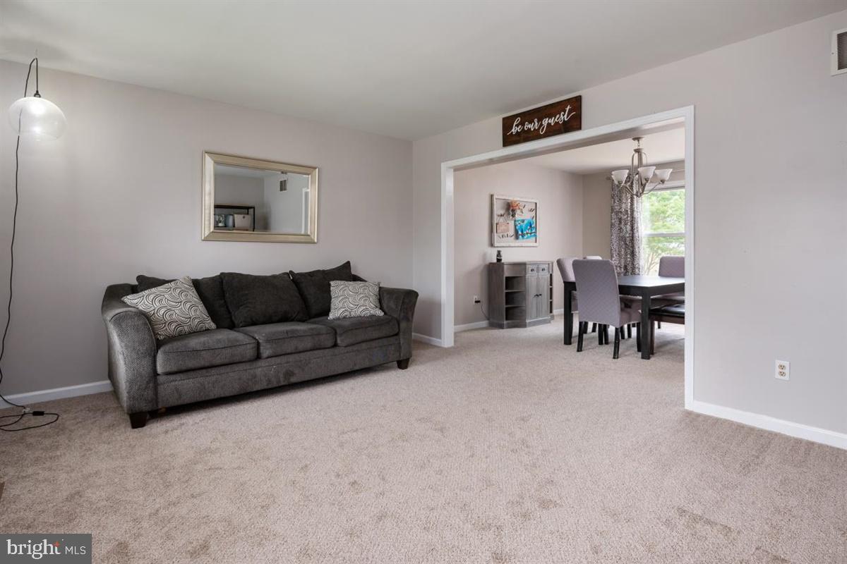 434 Cleveland Road Linthicum Heights, MD 21090 - Photo 5 of 39