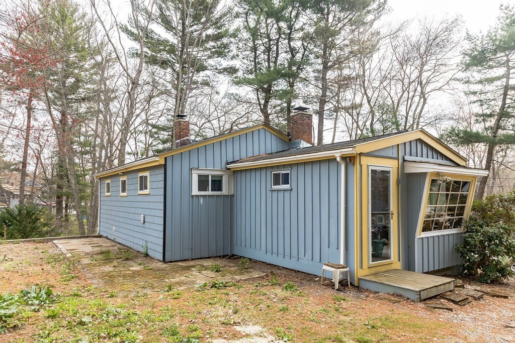 2 Edgehill Road Billerica, MA 01862 - Photo 3 of 16 Gallery Image 3