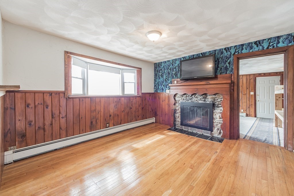 2 Edgehill Road Billerica, MA 01862 - Photo 9 of 16 Gallery Image 9