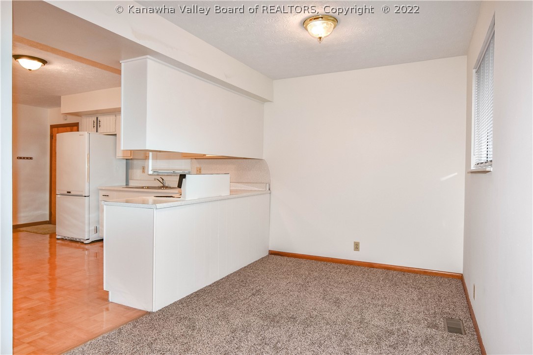 4716 Spring Drive Huntington, WV 25705 - Photo 6 of 13 Gallery Image 6