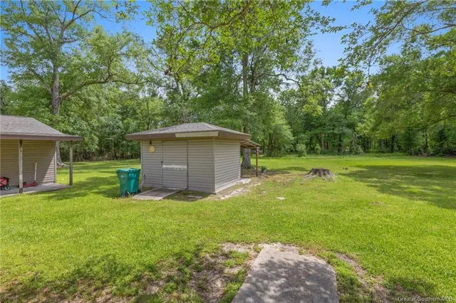 $279,000 | 2861 Delta Downs Drive, Vinton, LA 70668