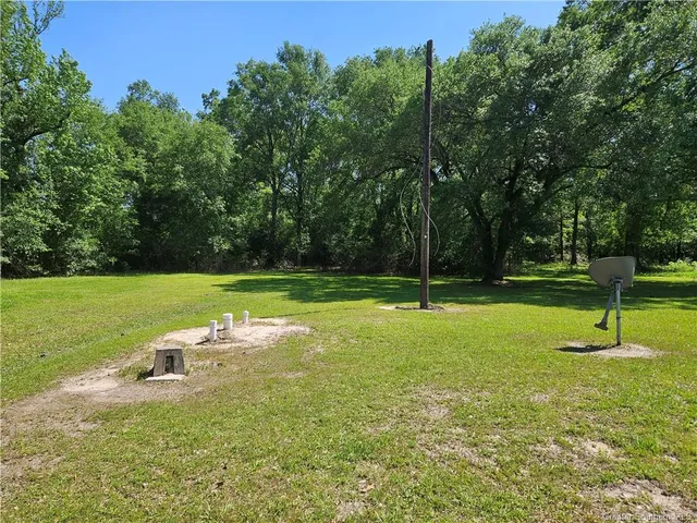 $279,000 | 2861 Delta Downs Drive, Vinton, LA 70668