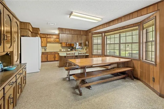 $279,000 | 2861 Delta Downs Drive, Vinton, LA 70668