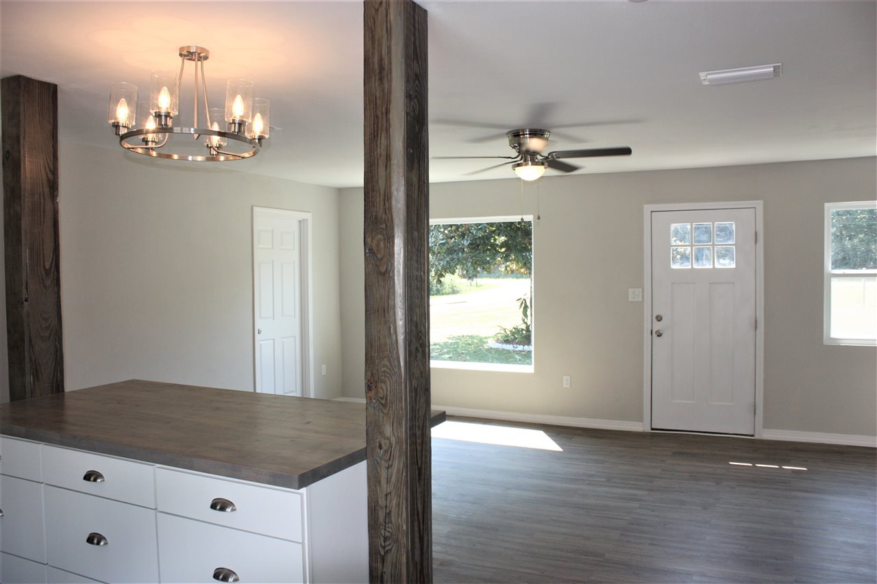 14397 Highway 104 Silverhill, AL 36576 - Photo 5 of 27