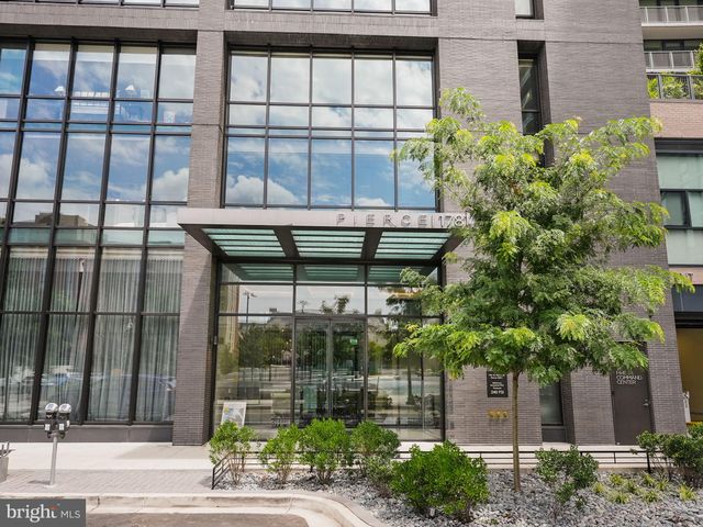 $3,800,000 | 1781 North Pierce Street, Unit 2601, Arlington, VA 22209