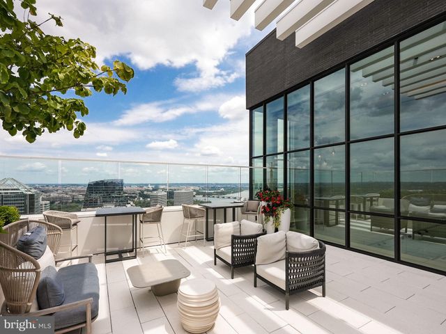 $3,800,000 | 1781 North Pierce Street, Unit 2601, Arlington, VA 22209