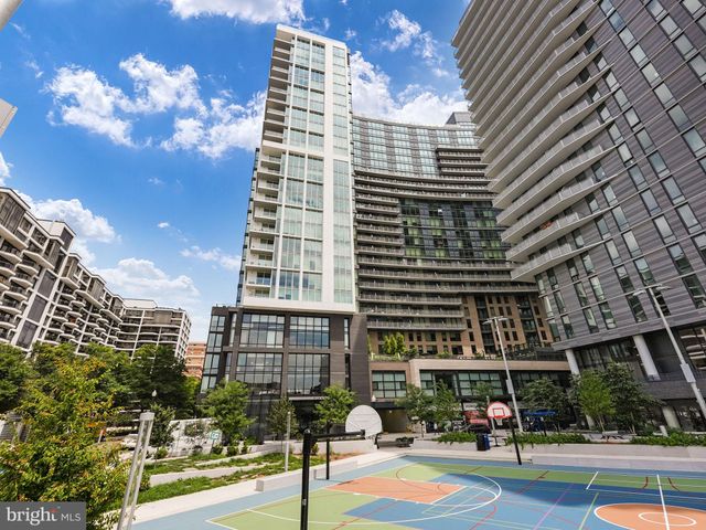 $3,800,000 | 1781 North Pierce Street, Unit 2601, Arlington, VA 22209