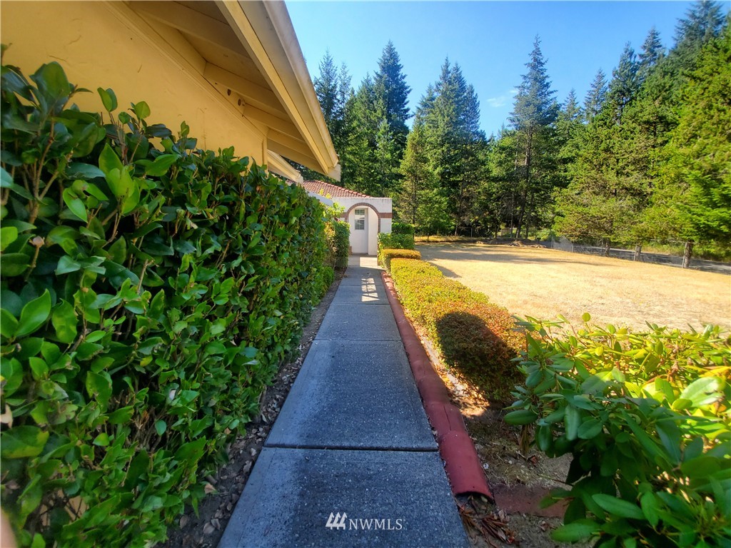 11255 Ridge Rim Trail Southeast Port Orchard, WA 98367 - Photo 10 of 38