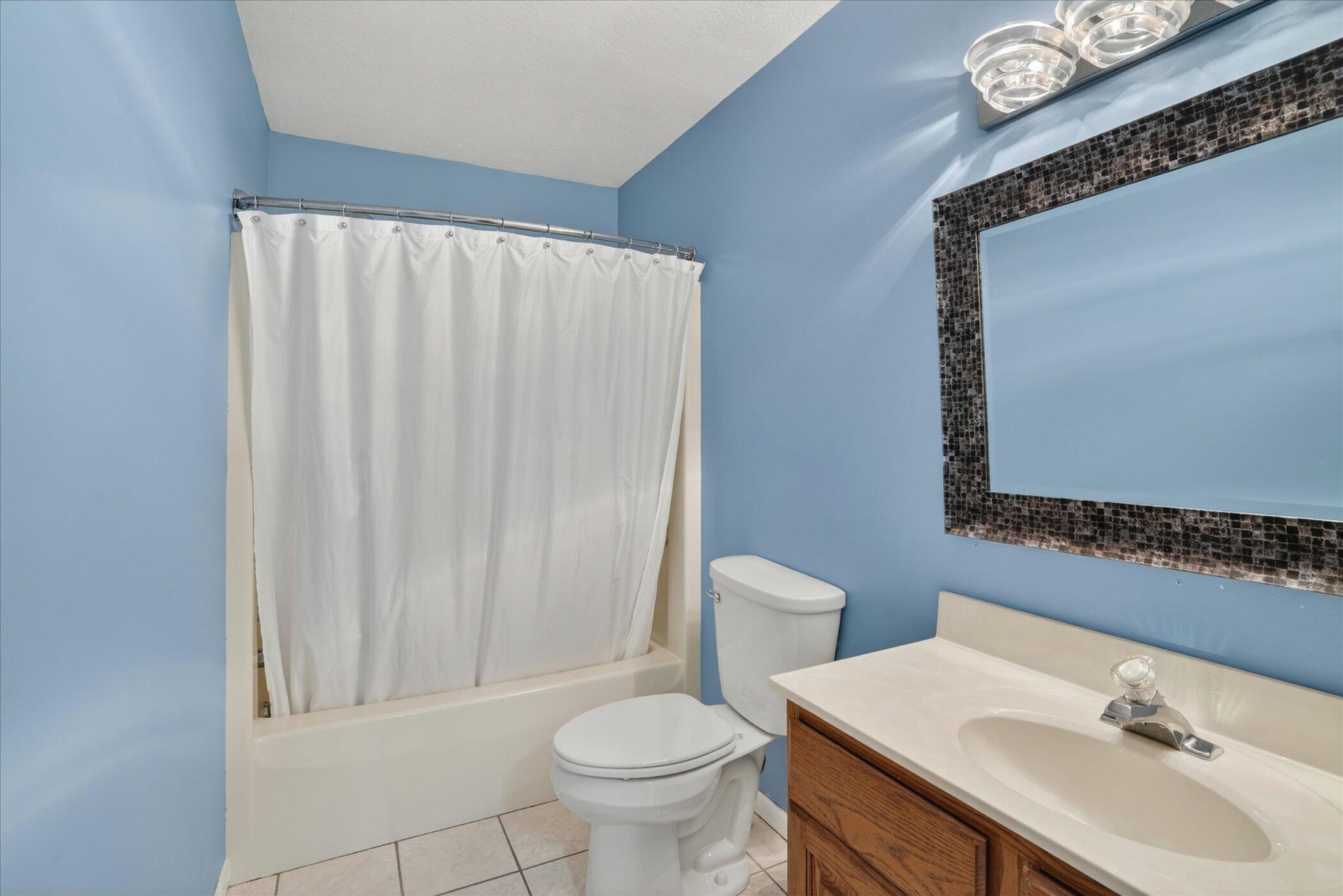 5569 South Corey Road Perry, MI 48872 - Photo 22 of 61 22-5569-S-Corey-Rd-Perry-MI-48872-Window