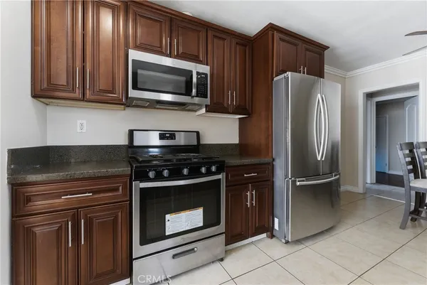 $919,000 | 11233 Virginia Street, Lynwood, CA 90262