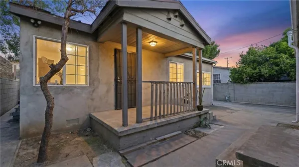 $919,000 | 11233 Virginia Street, Lynwood, CA 90262