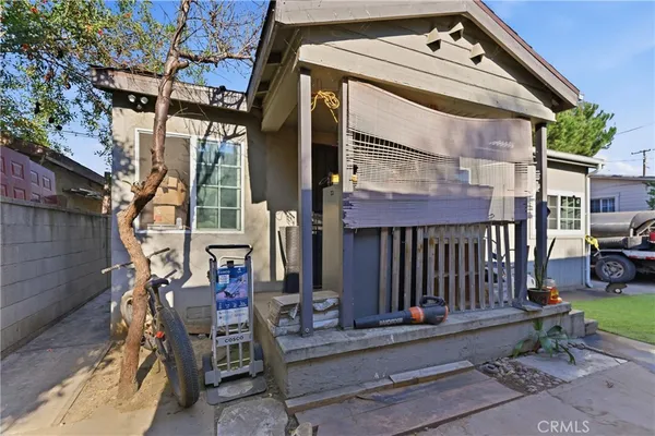 $919,000 | 11233 Virginia Street, Lynwood, CA 90262