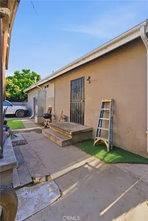 $919,000 | 11233 Virginia Street, Lynwood, CA 90262