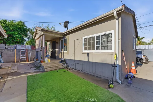 $919,000 | 11233 Virginia Street, Lynwood, CA 90262