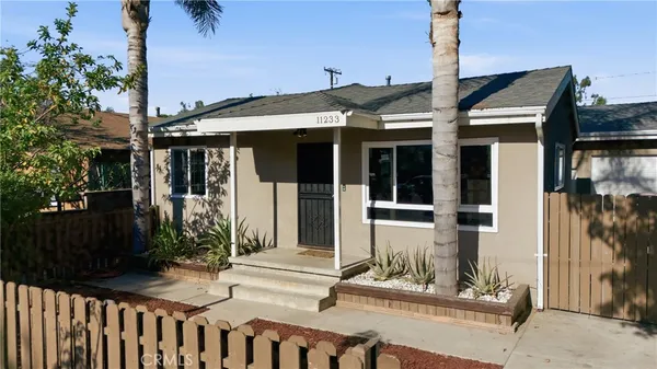 $919,000 | 11233 Virginia Street, Lynwood, CA 90262