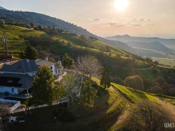 $1,200,000 | Undisclosed Address, Keene, CA 93531