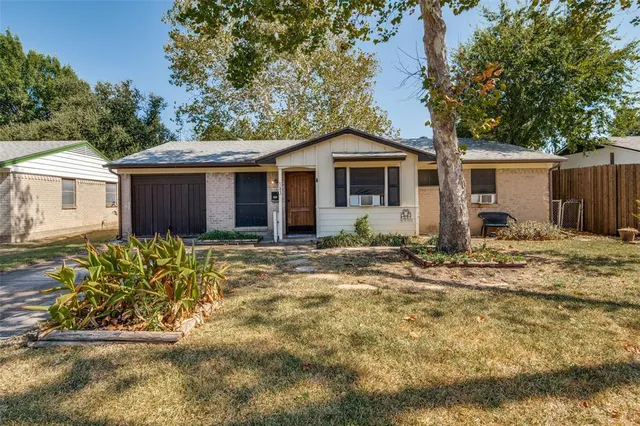 $218,900 | 583 Wind River Drive, Duncanville, TX 75116