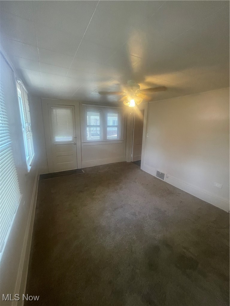 860 Chalker Street Akron, OH 44310 - Photo 12 of 21