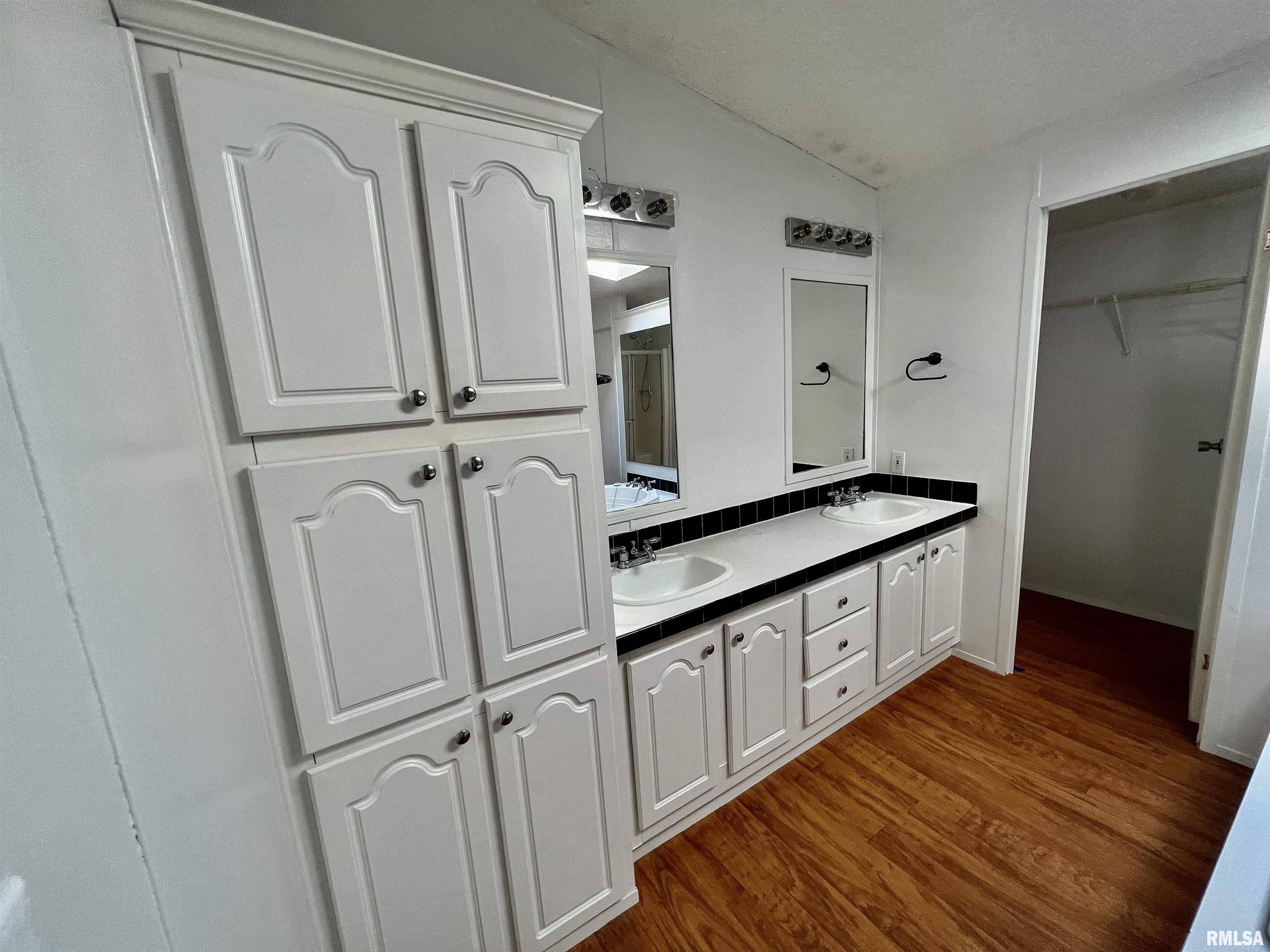 437 Haney Road Carbondale, IL 62901 - Photo 10 of 27