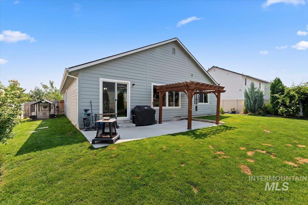 730 West Treehouse Way Kuna, ID 83634 - Photo 26 of 31 Gallery Image 26