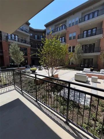 $1,600 | 111 Town Place, Unit 2290, Fairview, TX 75069