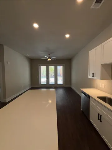 $1,600 | 111 Town Place, Unit 2290, Fairview, TX 75069