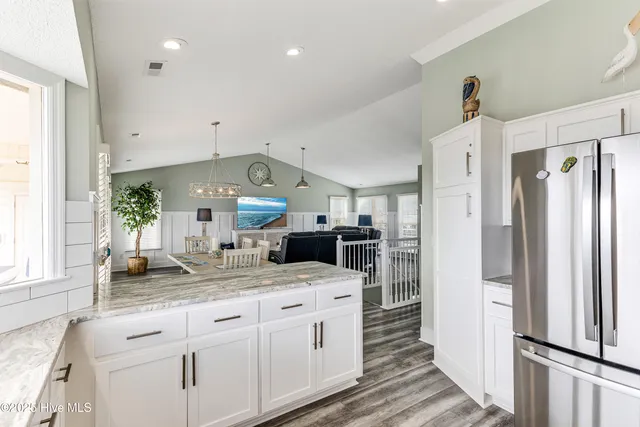 $1,199,000 | 185 Yacht Watch Drive, Holden Beach, NC 28462