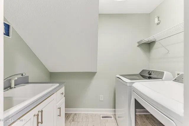 $1,199,000 | 185 Yacht Watch Drive, Holden Beach, NC 28462