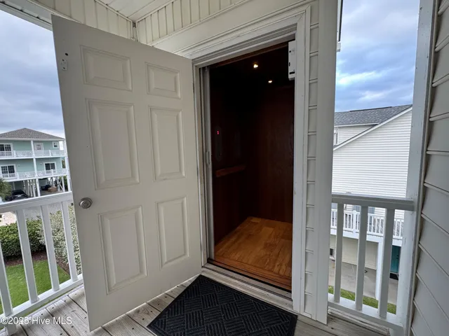 $1,199,000 | 185 Yacht Watch Drive, Holden Beach, NC 28462