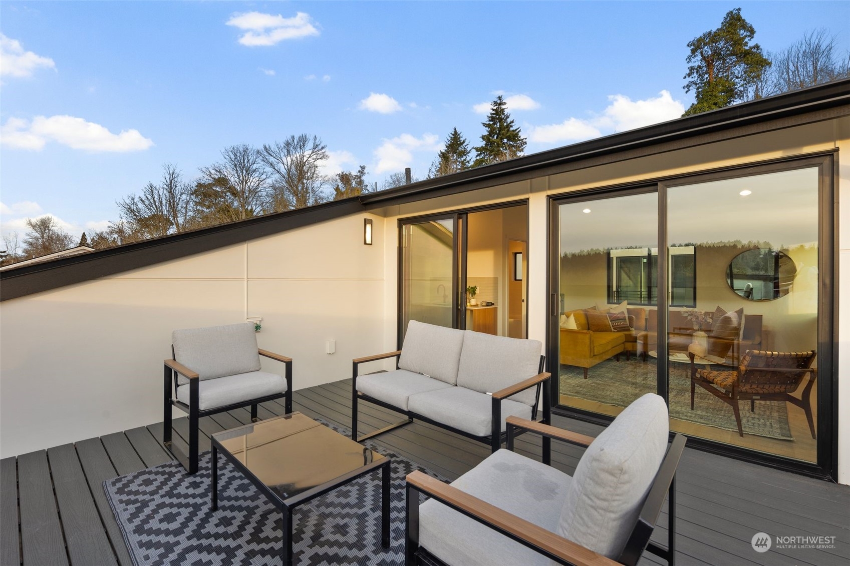 5256 23rd Avenue Southwest Seattle, WA 98106 - Photo 33 of 38