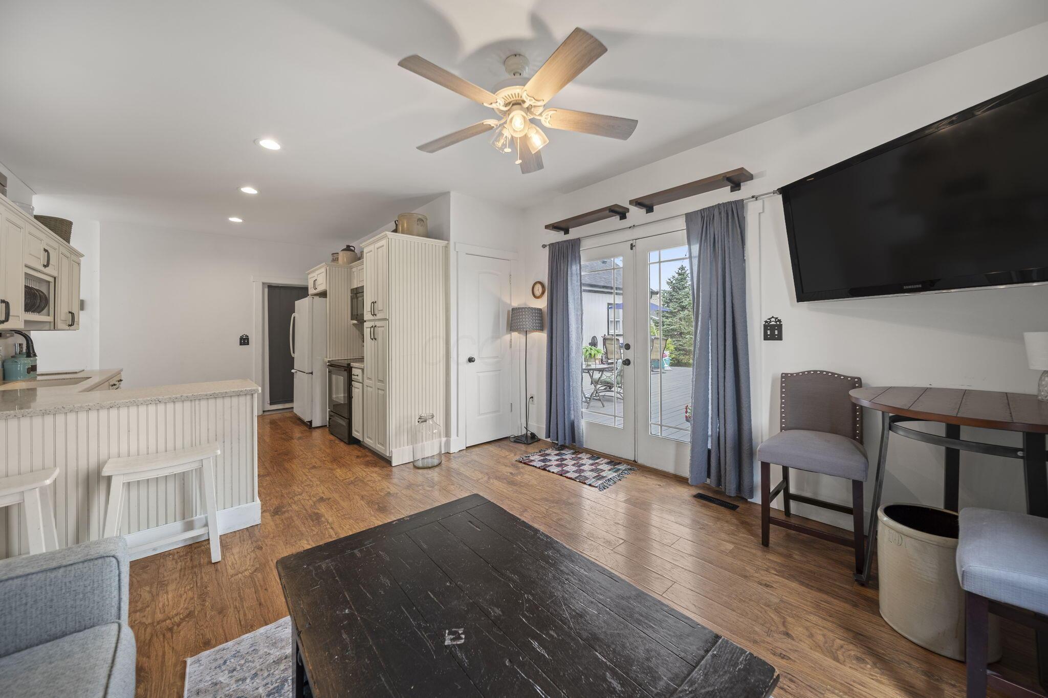 29814 Wolfe Road Circleville, OH 43113 - Photo 54 of 95 LIVING ROOM 2