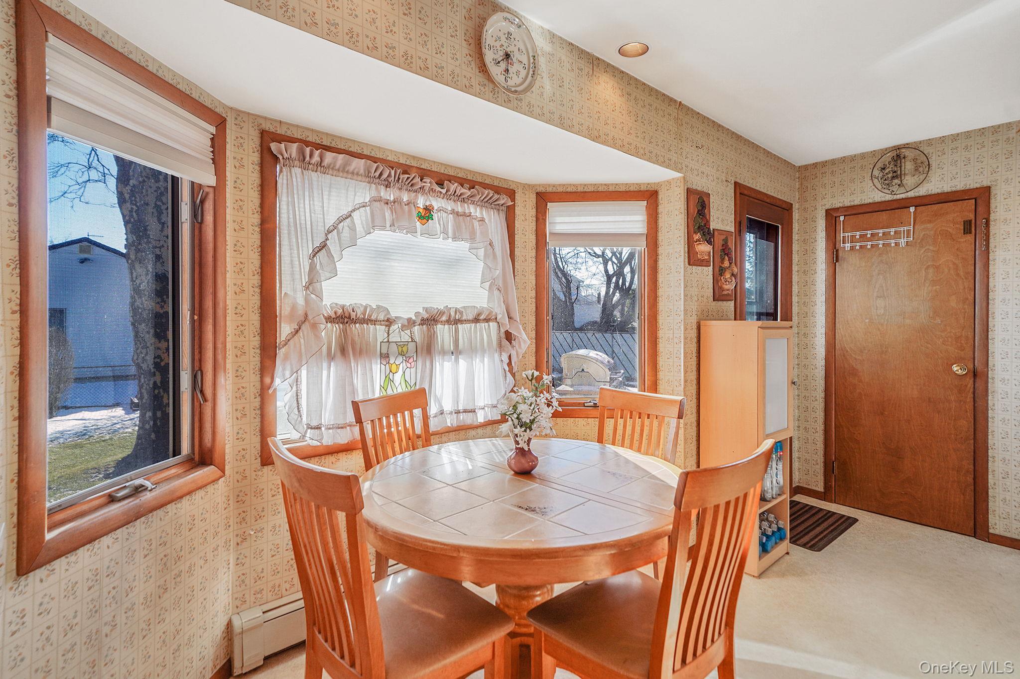 34 Pine Acres Boulevard Deer Park, NY 11729 - Photo 16 of 24