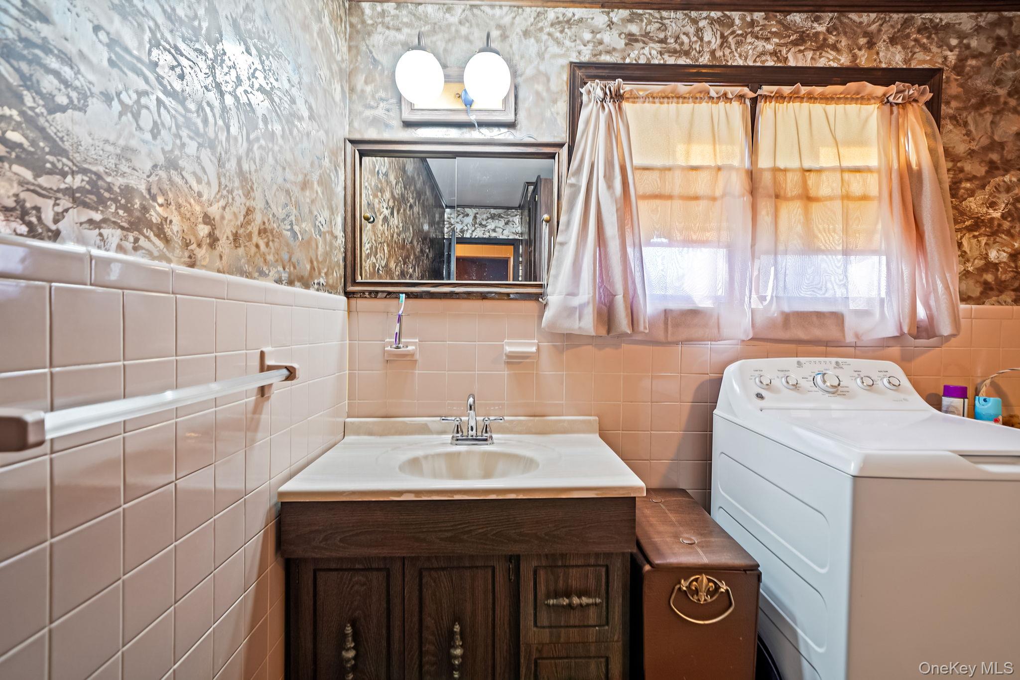 34 Pine Acres Boulevard Deer Park, NY 11729 - Photo 23 of 24