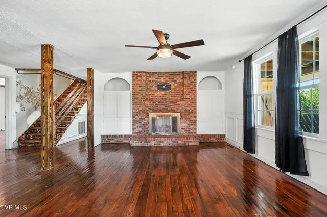 $570,000 | 621 McArthur Avenue, Elizabethton, TN 37643