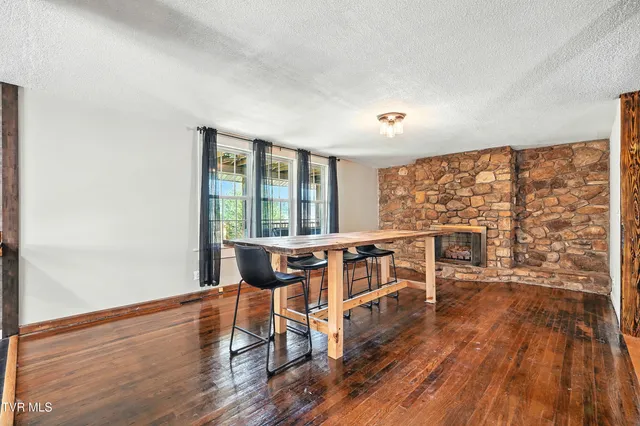 $570,000 | 621 McArthur Avenue, Elizabethton, TN 37643