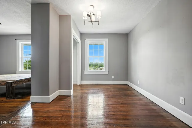 $570,000 | 621 McArthur Avenue, Elizabethton, TN 37643