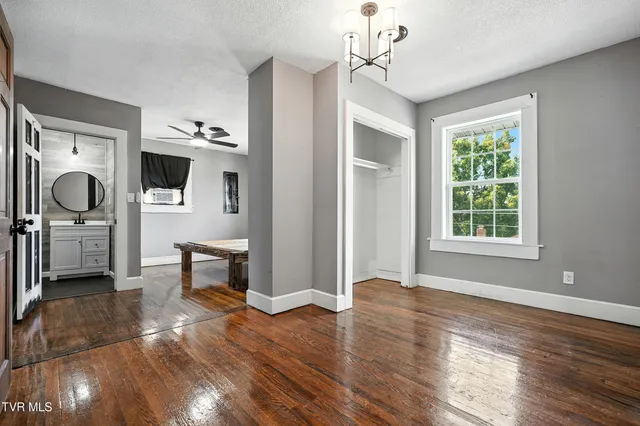 $570,000 | 621 McArthur Avenue, Elizabethton, TN 37643