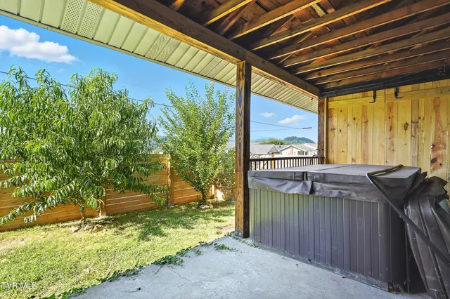 $570,000 | 621 McArthur Avenue, Elizabethton, TN 37643