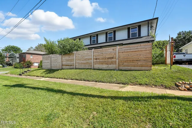 $570,000 | 621 McArthur Avenue, Elizabethton, TN 37643