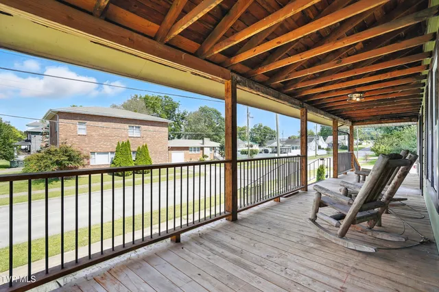 $570,000 | 621 McArthur Avenue, Elizabethton, TN 37643