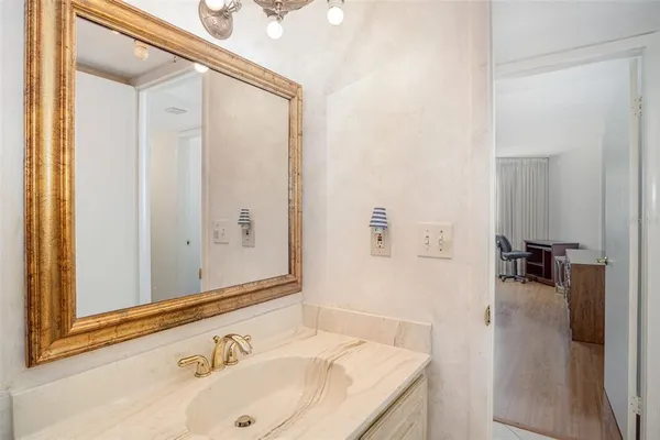 $259,900 | 1415 Ocean Shore Boulevard, Unit 704, Ormond Beach, FL 32176