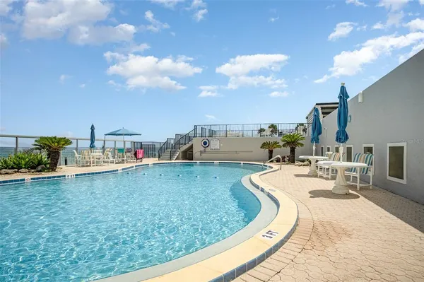 $259,900 | 1415 Ocean Shore Boulevard, Unit 704, Ormond Beach, FL 32176