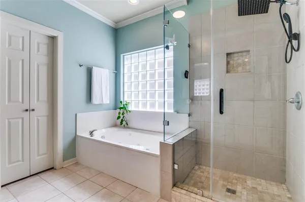 $692,000 | 9727 Vinewood Drive, Dallas, TX 75228