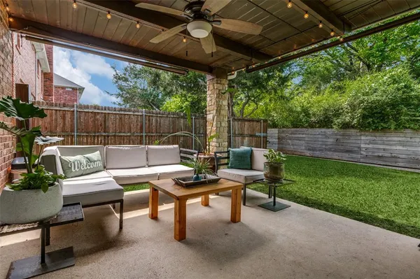 $692,000 | 9727 Vinewood Drive, Dallas, TX 75228