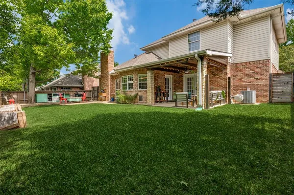 $692,000 | 9727 Vinewood Drive, Dallas, TX 75228