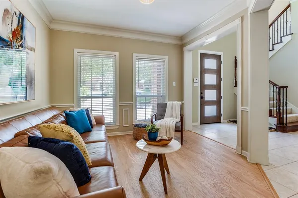 $692,000 | 9727 Vinewood Drive, Dallas, TX 75228