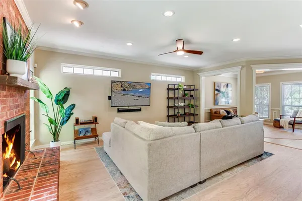 $692,000 | 9727 Vinewood Drive, Dallas, TX 75228