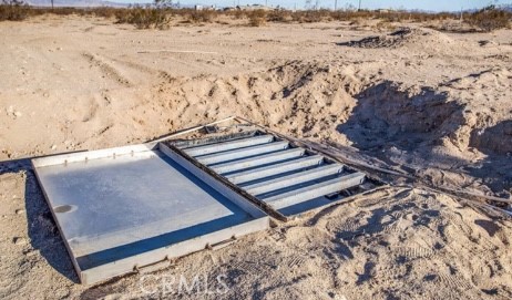 60426 Lorraine Road Landers, CA 92285 - Photo 13 of 23 a view of wooden floor in a corridor