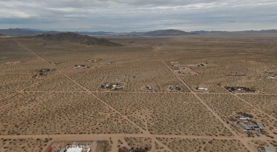 60426 Lorraine Road Landers, CA 92285 - Photo 20 of 23 a view of an ocean beach