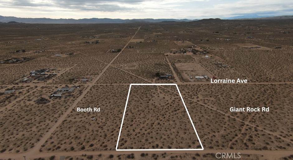 60426 Lorraine Road Landers, CA 92285 - Photo 2 of 23